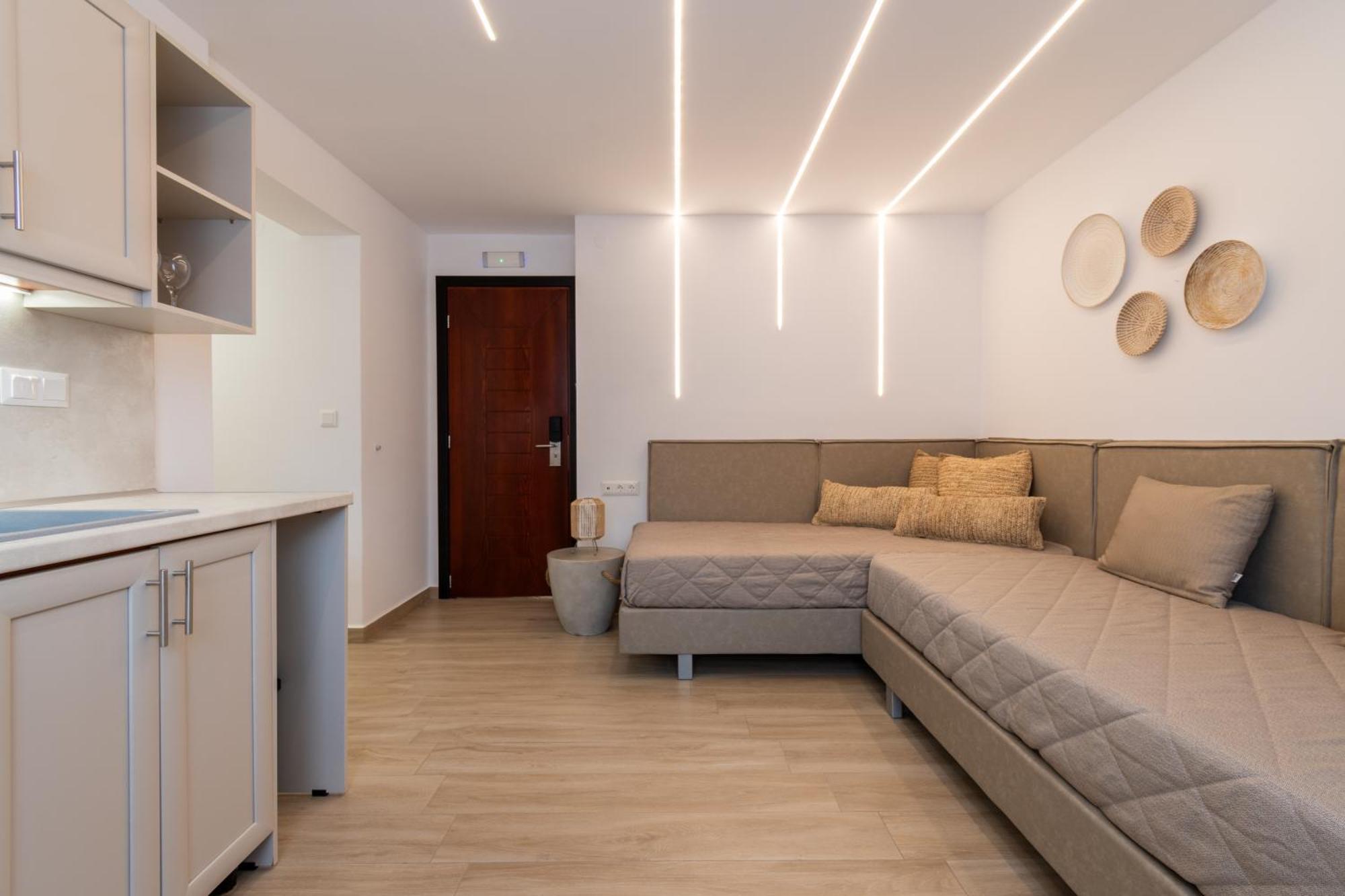 Hotel Agni On The Beach Сарти Екстериор снимка