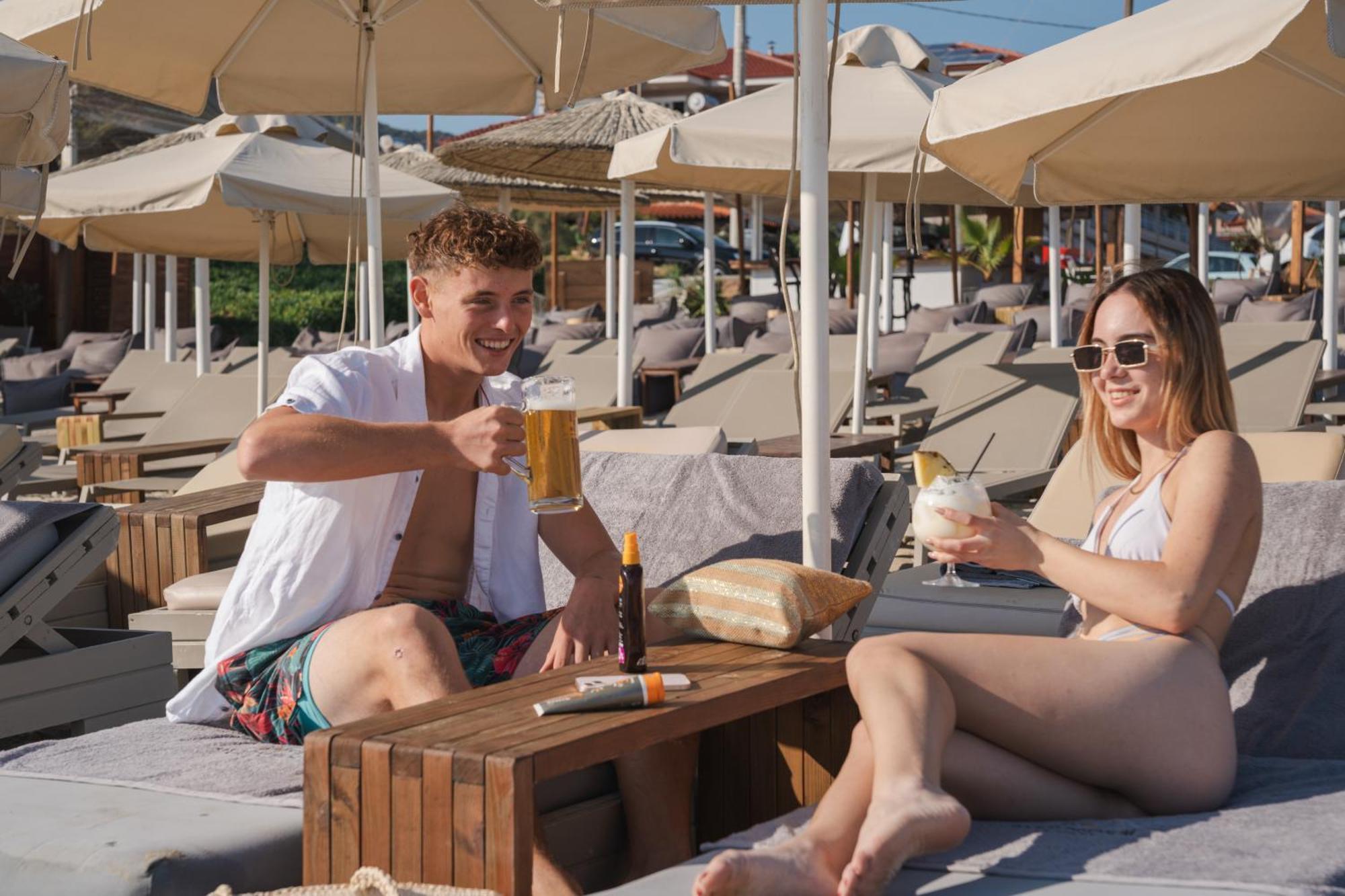 Hotel Agni On The Beach Сарти Екстериор снимка